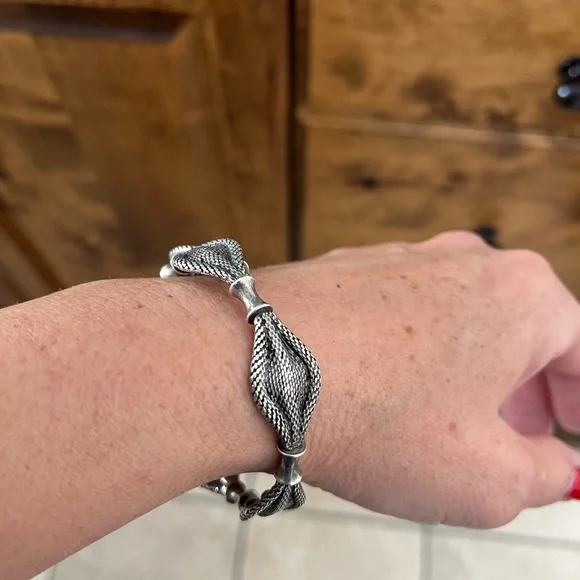 Bracelet Alex and Ani vintage sixty-six - Picture 2 of 4